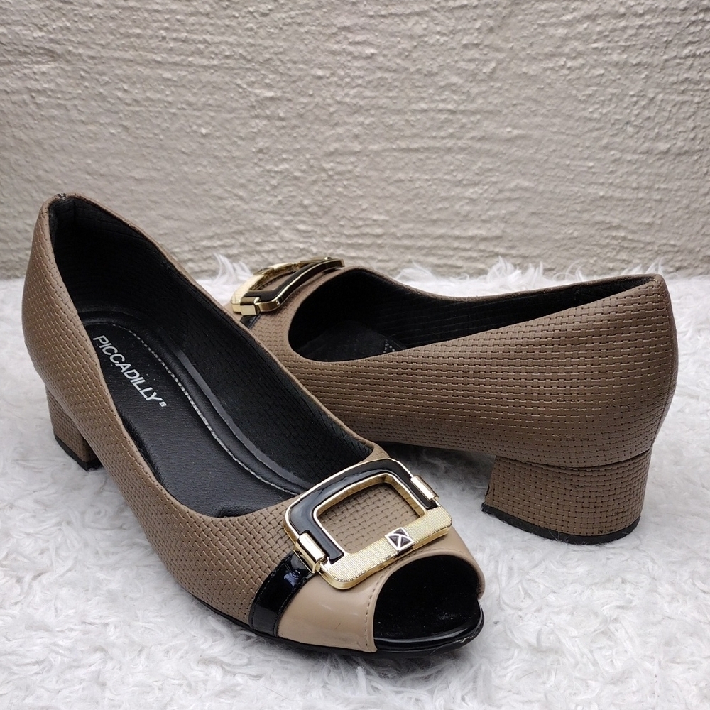 Piccadilly Two Tone Beige Black Woven Textured Upper Peep Toe Low Heel Pump Shoe